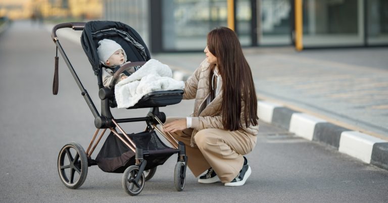 How to Keep Your Baby Warm in a Stroller